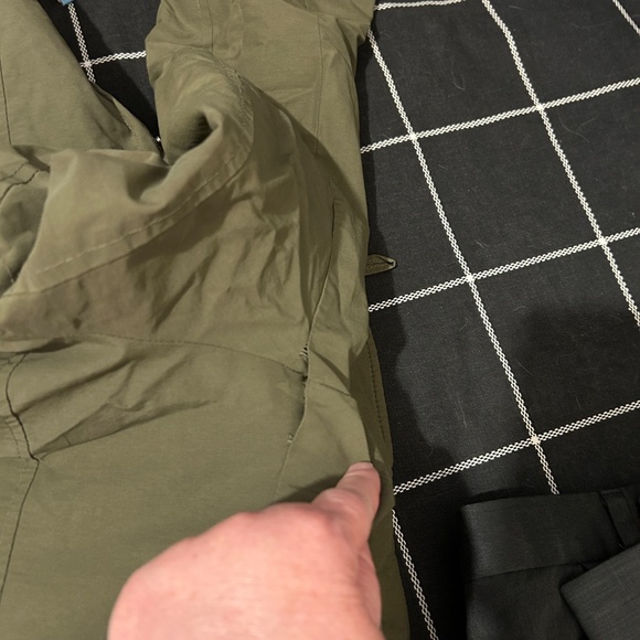 Ricki's Ladies Size XS Olive Green Fleece Vest Hip Length Hooded Winter Coat - Picture 15 of 15